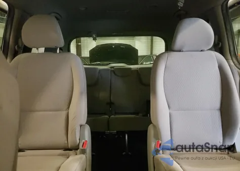 2016 Kia Sedona Lx z USA, uszkodzony, nr VIN KNDMB5C15G6164218